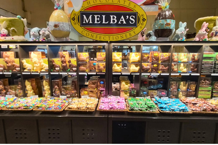 a bunch of items that are on display in a store